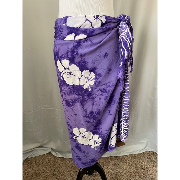 Pareos Del Caribe Other - Pareos Del Caribe Purple/White Tropical Print Fringe Trim Tapestry/Sarong/Shawl